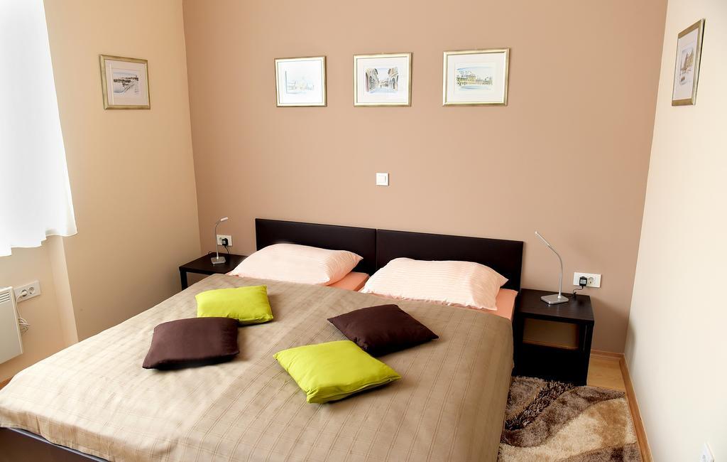 Apartman Cesaric 奥西耶克 外观 照片