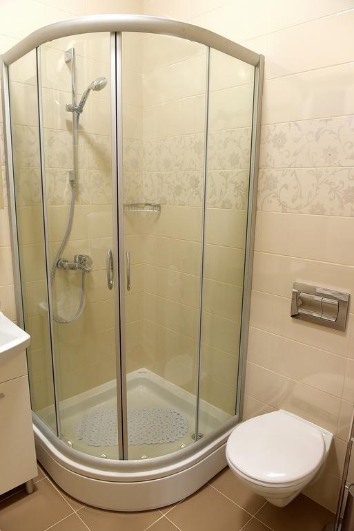 Apartman Cesaric 奥西耶克 外观 照片
