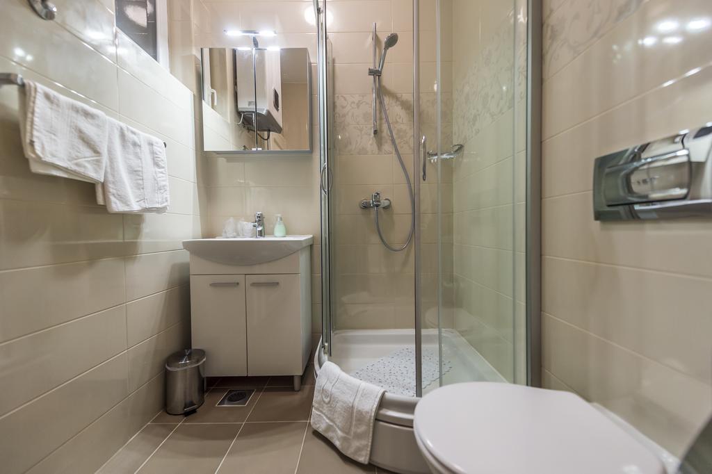 Apartman Cesaric 奥西耶克 外观 照片