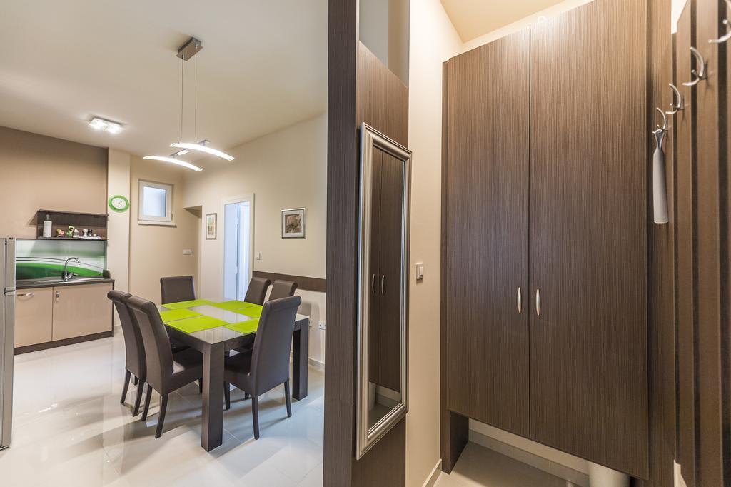 Apartman Cesaric 奥西耶克 外观 照片