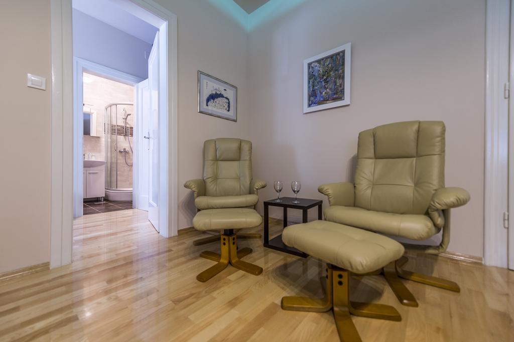 Apartman Cesaric 奥西耶克 外观 照片